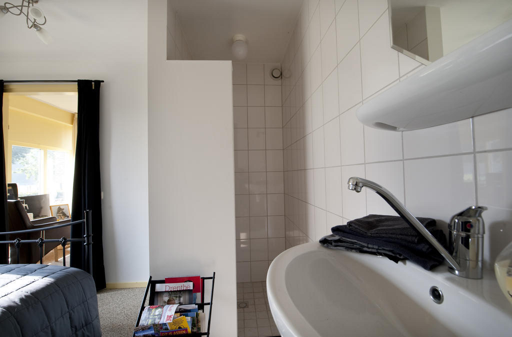 Bed & Breakfast 'Op 7' Hooghalen Zimmer foto